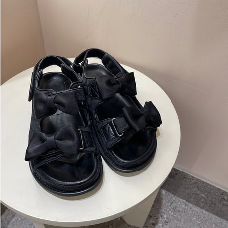 Ribbon sandal