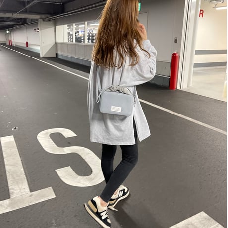 Over long t-shirts (Light gray)