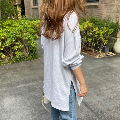 Over long t-shirts (Light gray)