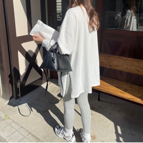 Over long t-shirts (White)