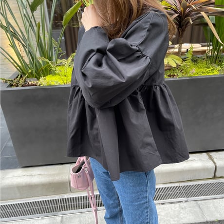Balloon sleeve teard blouse(Black)