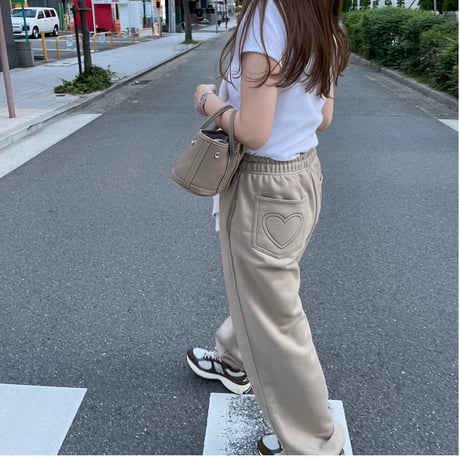 Heart sweat pants (Beige)