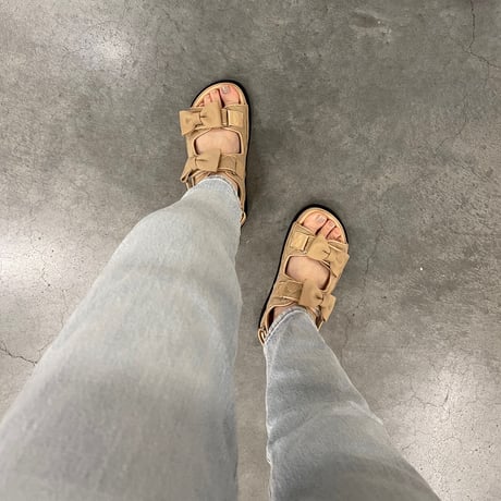 Ribbon sandal