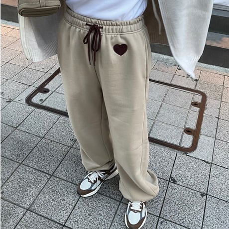 Heart sweat pants (Beige)