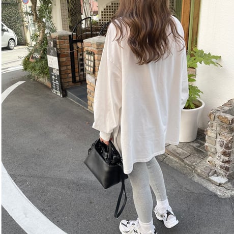 Over long t-shirts (White)