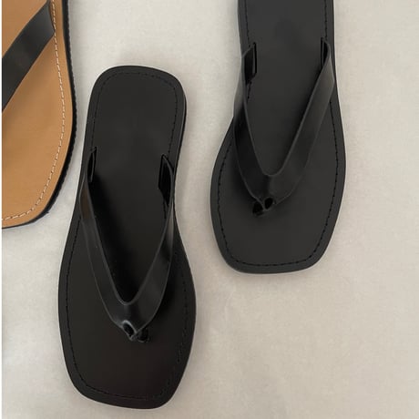 Lather flat sandal