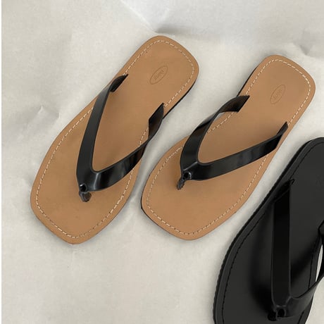 Lather flat sandal