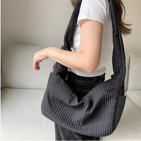 Quilting croissant bag(Black)