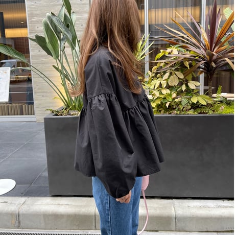 Balloon sleeve teard blouse(Black)