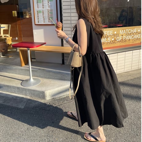 Simple box onepiece(Black)