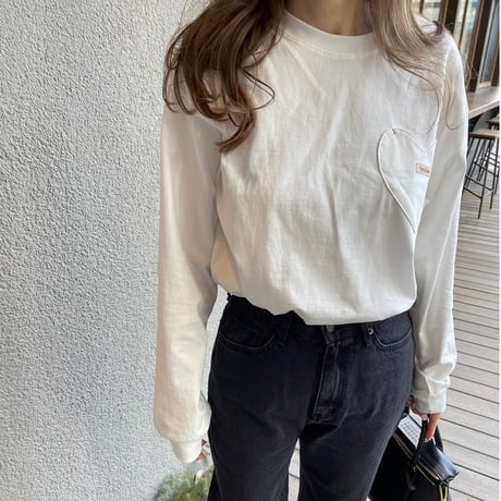 Heart pocket long t-shirts(White)