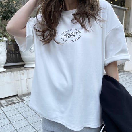 Front logo t-shirts