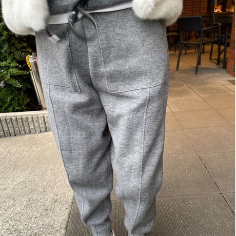 Taperd knit pants(Gray)