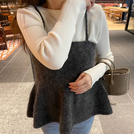 Wool knit camisole (charcoal gray)