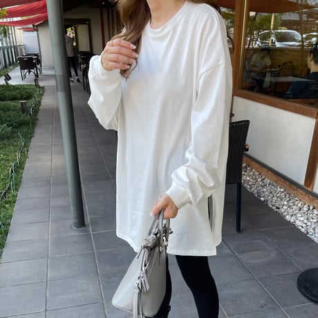 Over long t-shirts (White)