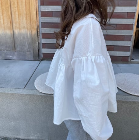 Balloon sleeve teard blouse(White)