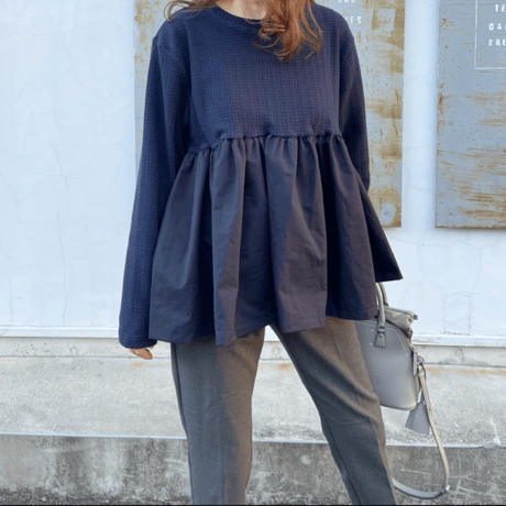 Volume flare pullover (Navy)
