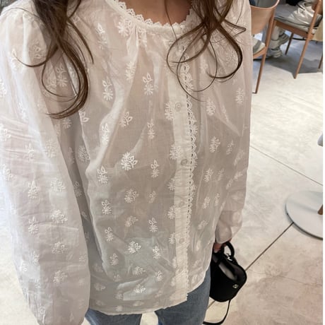 Flower lace blouse