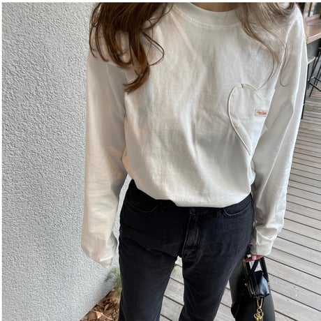 Heart pocket long t-shirts(White)