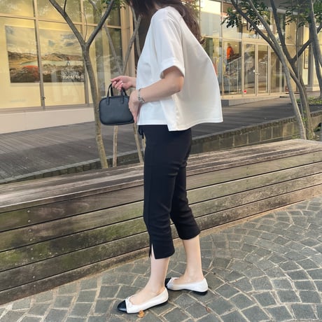 Slit capri pants