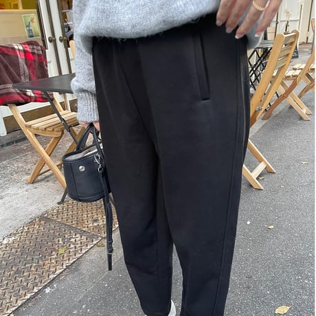 Taperd sweat pants(Black)