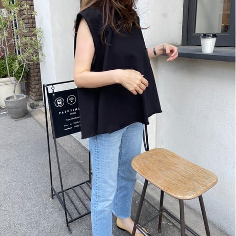 Tuck flare sweat tops(Black)