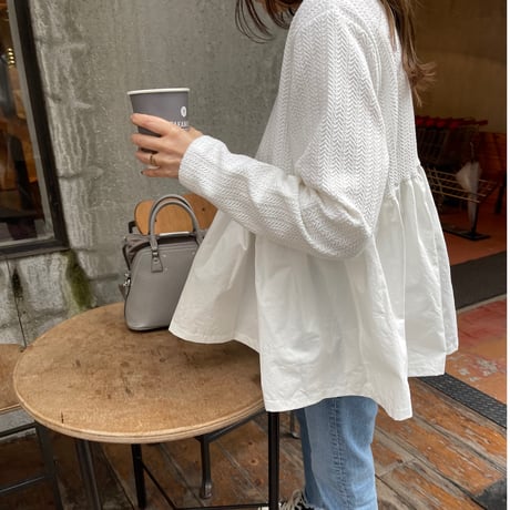 Volume flare pullover (White)