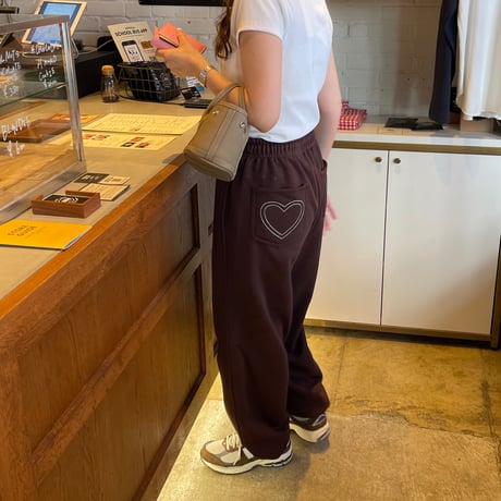 Heart sweat pants (Brown)