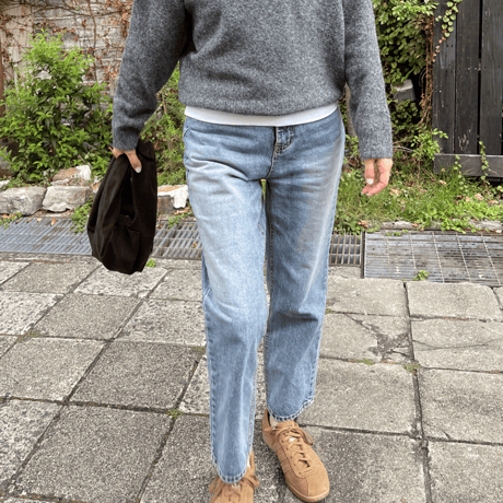 Straight fit denim