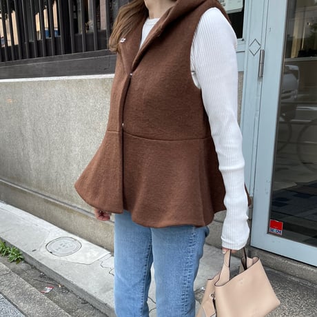 【In the morning】WOOL MOHAIR FLARE VEST(BROWN)