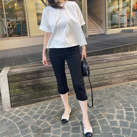 Slit capri pants