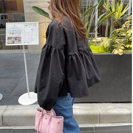 Balloon sleeve teard blouse(Black)