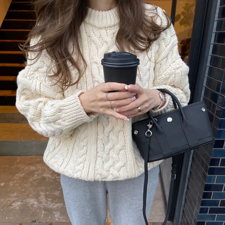 Low gauge cable knit(Ivory)