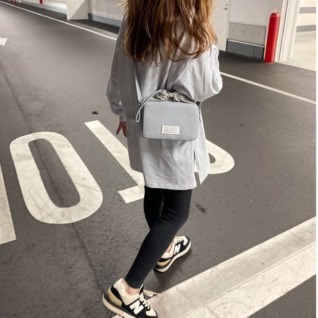 Over long t-shirts (Light gray)