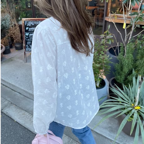 Flower lace blouse