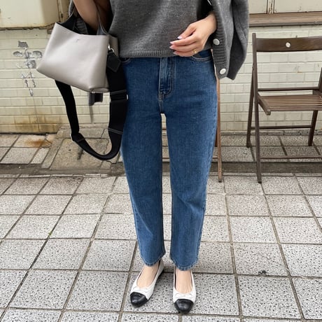 Tapered denim