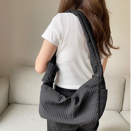 Quilting croissant bag(Black)