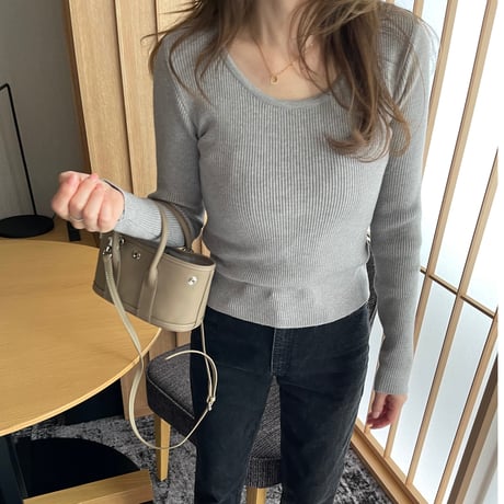 Round neck rib knit(Gray)