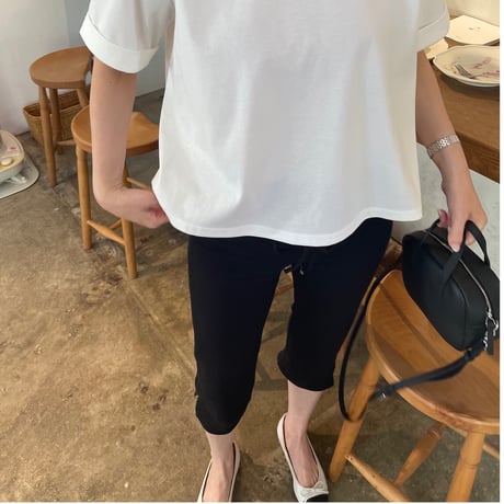 Slit capri pants