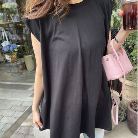 Wide flare cutsew(Black)