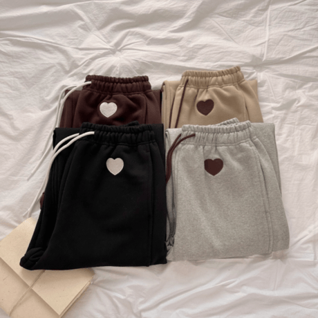 Heart sweat pants (Beige)