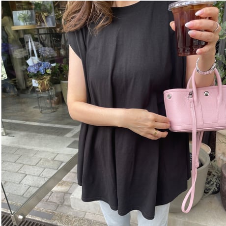 Wide flare cutsew(Black)