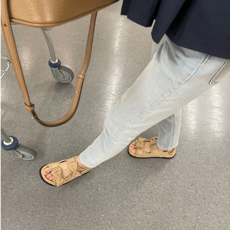 Ribbon sandal