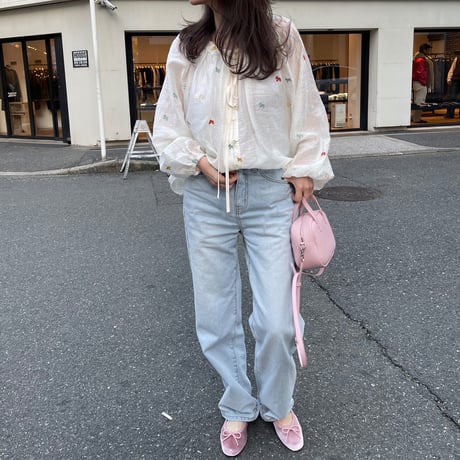 Embroidery ribbon blouse