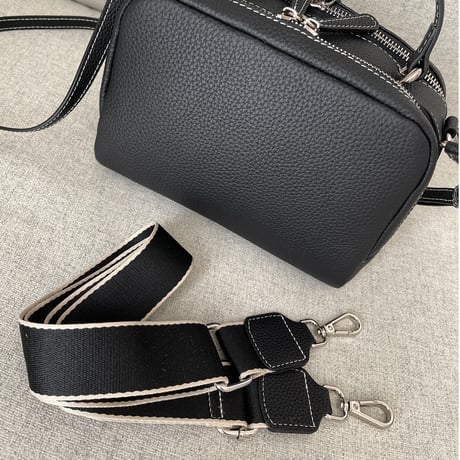 Compact leather bag(Black)