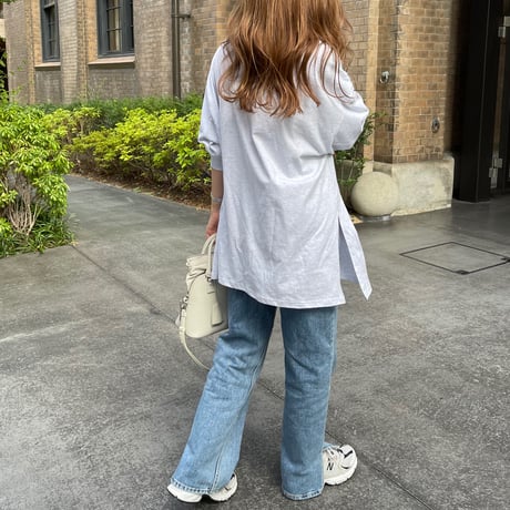 Over long t-shirts (Light gray)