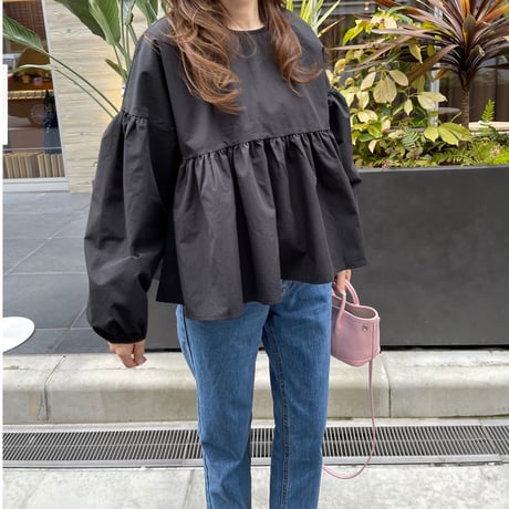 Balloon sleeve teard blouse(Black)