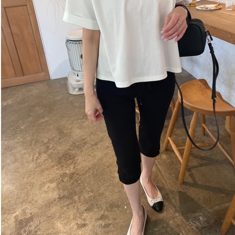 Slit capri pants