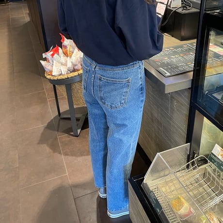 High-waist taperd denim(Blue)