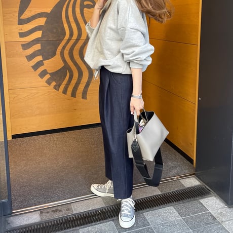 Tuck taperd pants (Blue)